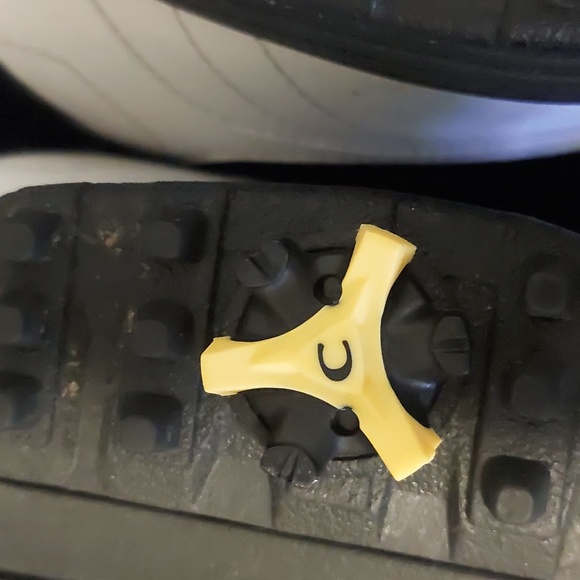 Nike Heritage Men's Golf Shoes. White/black silver swoosh. Q-lok cleats size 9 - Picture 5 of 8